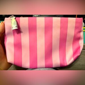 VS cosmetic bag
